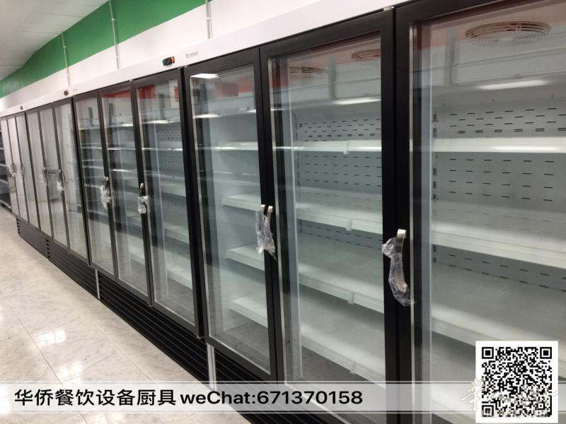 出售糖果酒水冰箱、单门、双门、三门或连排多门冰箱展示柜等，欧洲大品牌直供