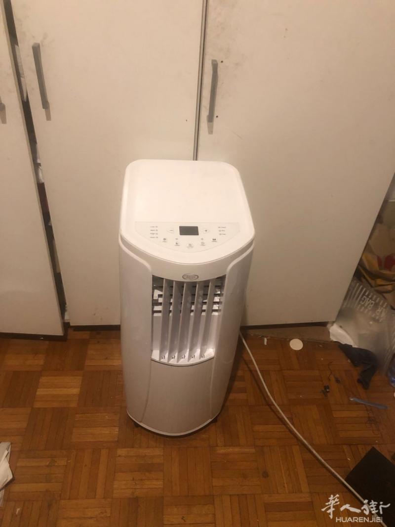 出9.5新移动空调一台，价格可议