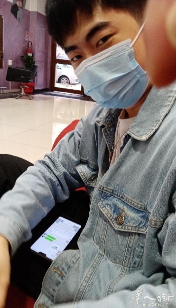 真心找个老婆，自我介绍情况，在外很少朋友想在这个平台上找个另一半，我现在在开一家