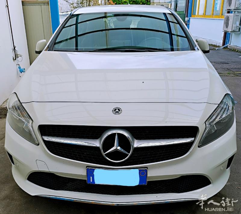 出售 奔驰A180D SPORT