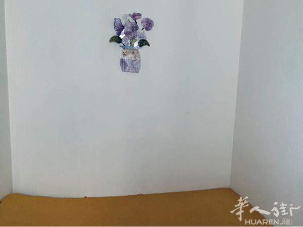 出租在14区近地铁口二分钟。租400欧包水电管理费