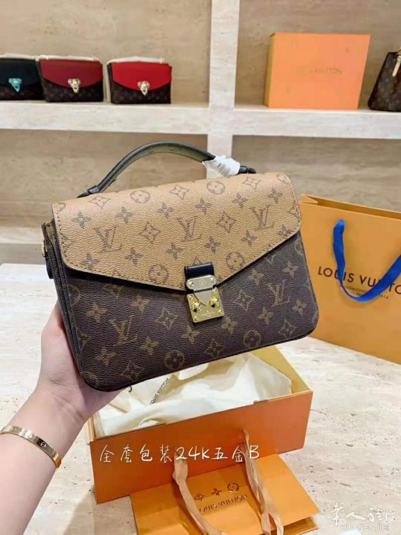 各大品牌包包运动鞋 阿迪 耐克顶级精仿 品牌包包