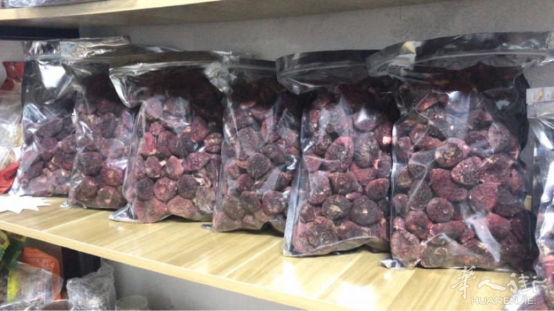 红菇美美哒，正宗的，认准🤩。需要微信chenme