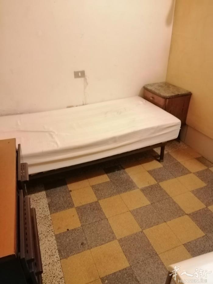 大小房间搭铺