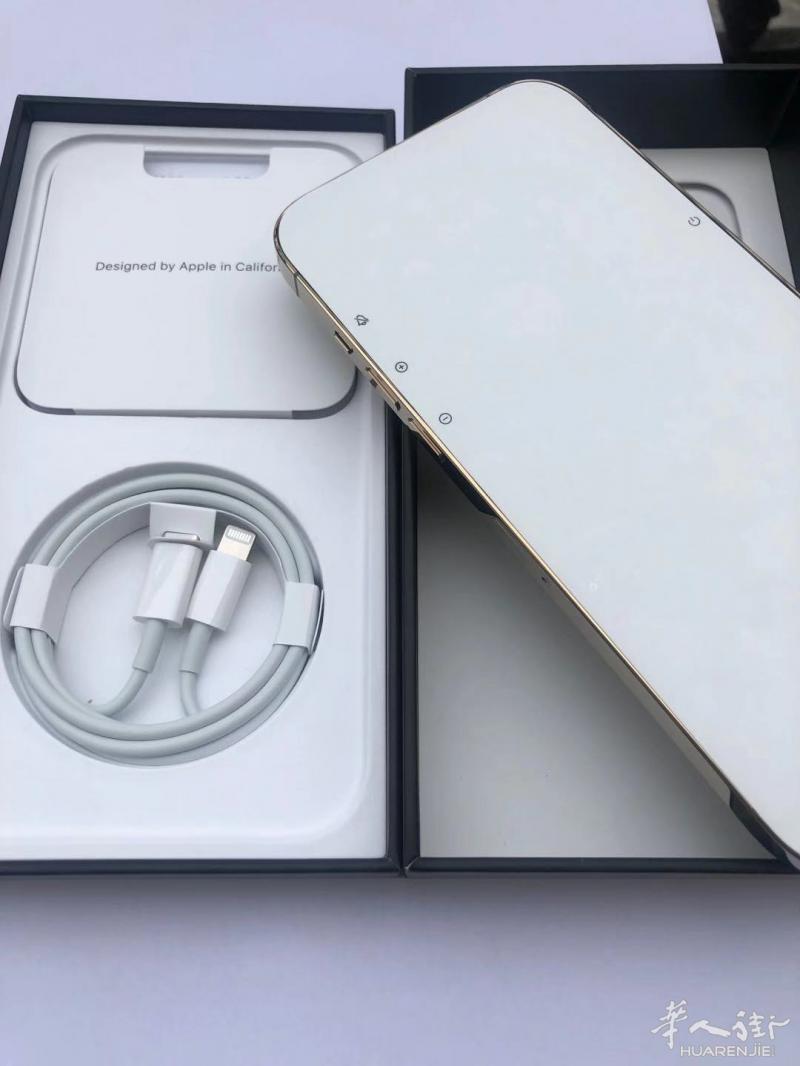 全新出售一台IPHONE 12 PRO MAX , 金色，128G.  刚刚收到2天