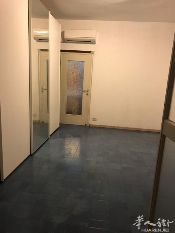 米兰红线地铁口BONALA 有房子出租整套租也可以
