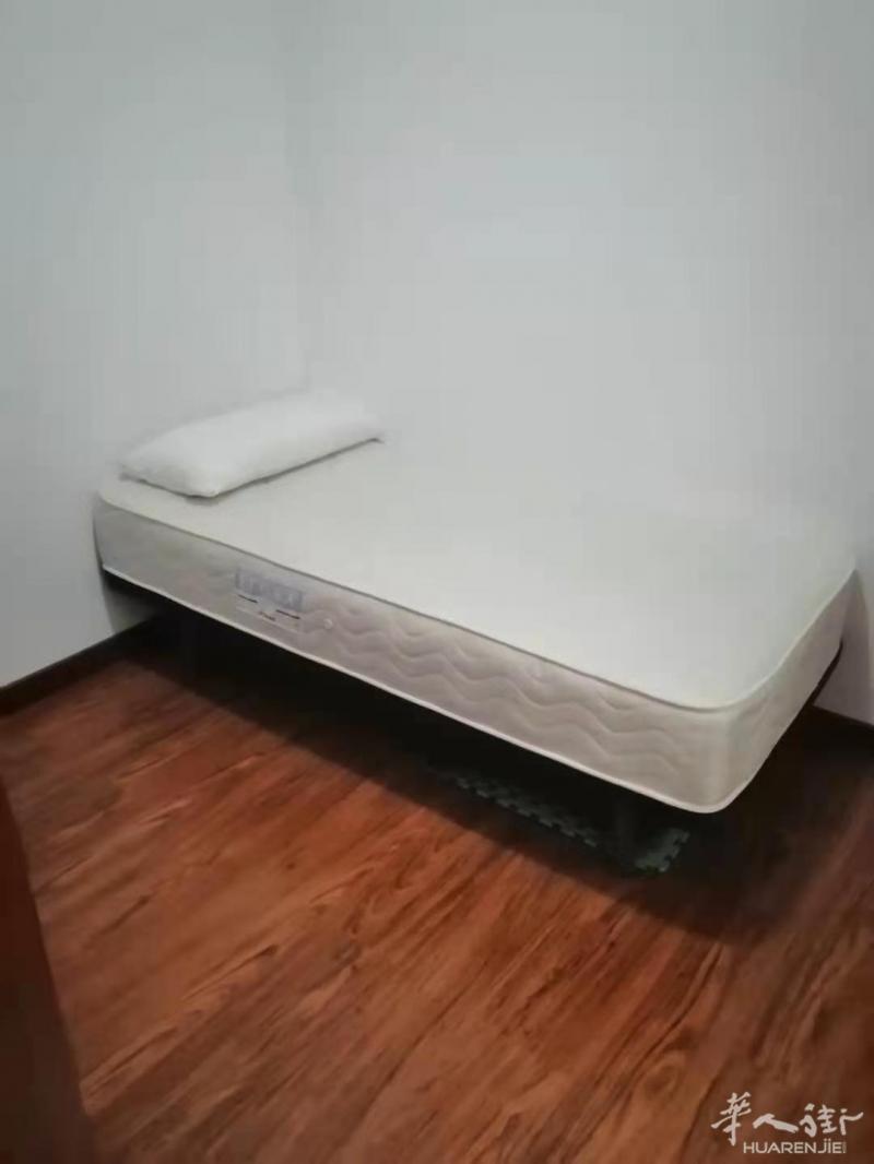 巴塞单间，5路地铁ENTEZA