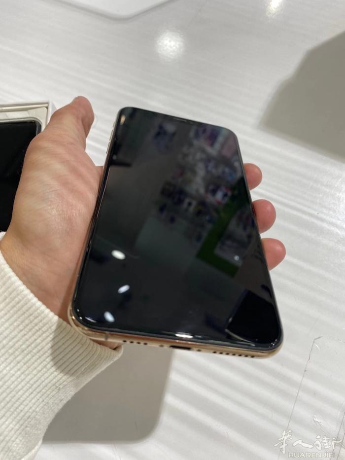 xs max 256 裸机 未修，未拆，全原装，保修三个月 电池寿命88%  屏