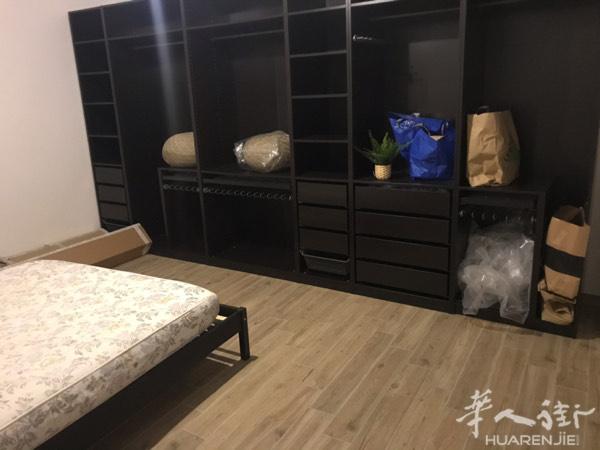 iolo 邮局上面，二房一厅，1000房租