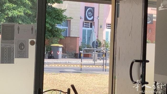 Prato中餐馆转让。可做烧烤 小吃。奶茶。外卖打包店 3297080157。3