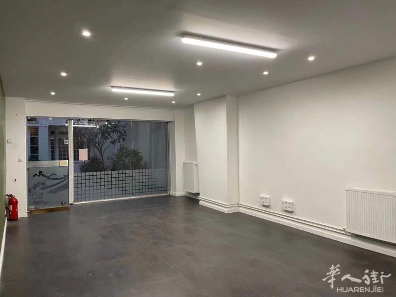 (已租)11区 办公室+住宅长租,整洁一新,地段繁华