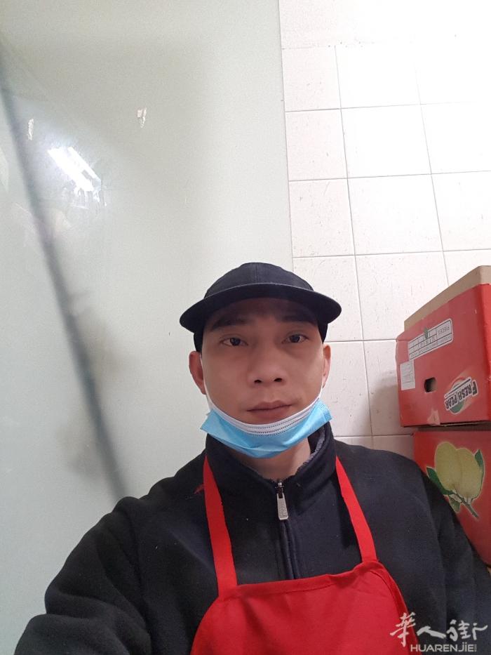 84年男，浙江丽水人，离异单身没有孩子，在米兰超市上班，借此平台真心寻找一位合的