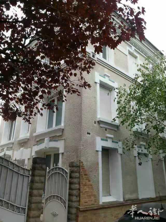 93区 LE RAINCY 富人区 两间套房岀租