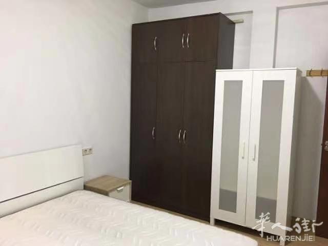 plaza eliptica三室一厅一卫整租