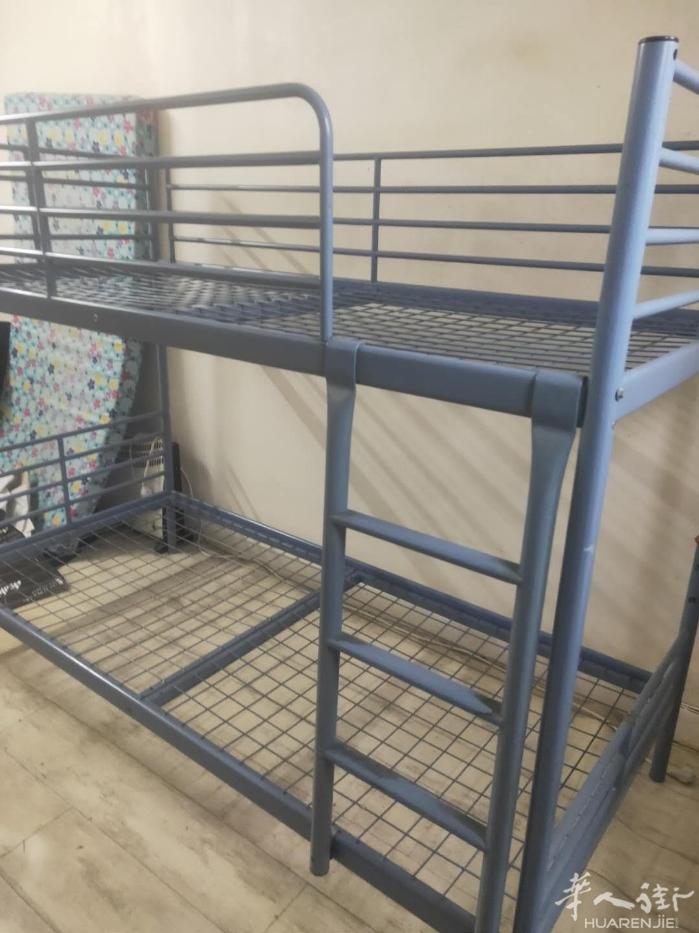 上下床转让100欧电话0787283656