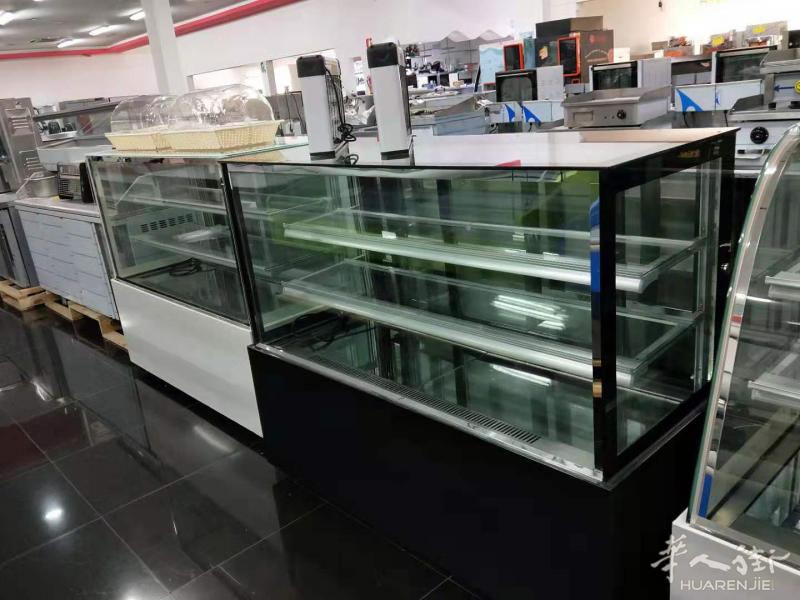 出售特价展示柜，有现货