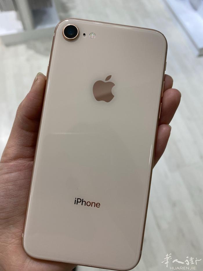 二手iphone 8 ，64gb 机子9层新，电池容量89 价格2xx 需要的私