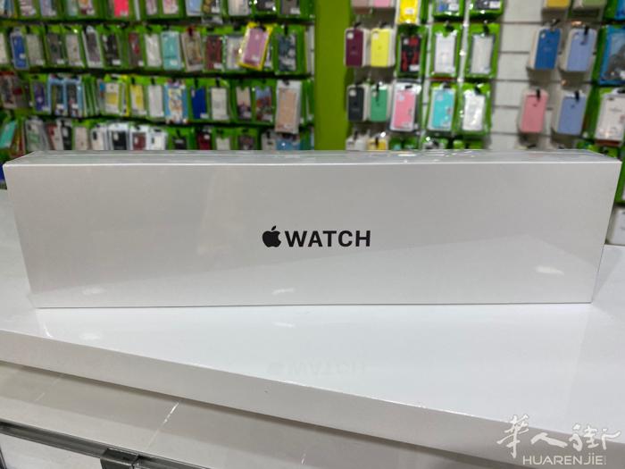 iwatch se 40mm  现货，全新未开封，官方保修一年 有需要的私信46