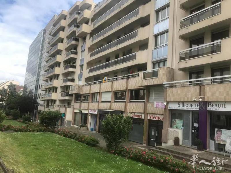 （已售）钻石地产｜92省Sèvres店面出售，绝佳方位，潜力非凡
