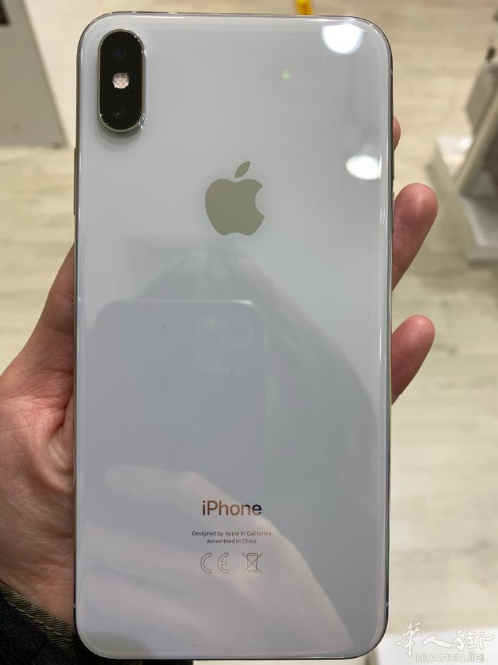 二手 xs max 256gb 白色，使用一个月，几乎所有全新，裸机 ， 电池寿