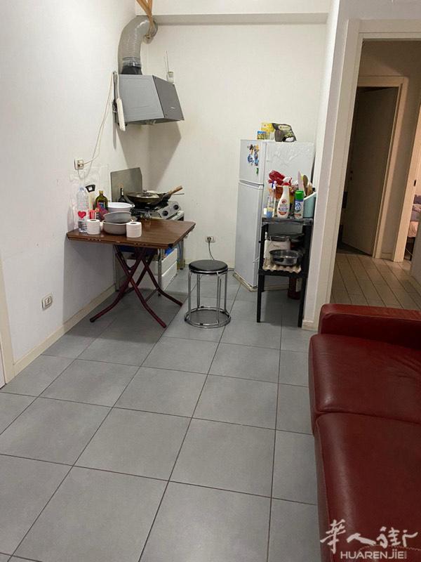 tavola 邮局附近住家出租，房租950+30物