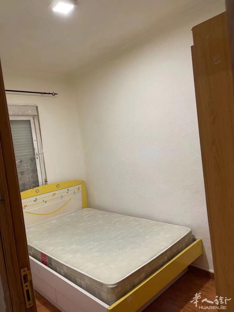 马德里 usera 三室出租