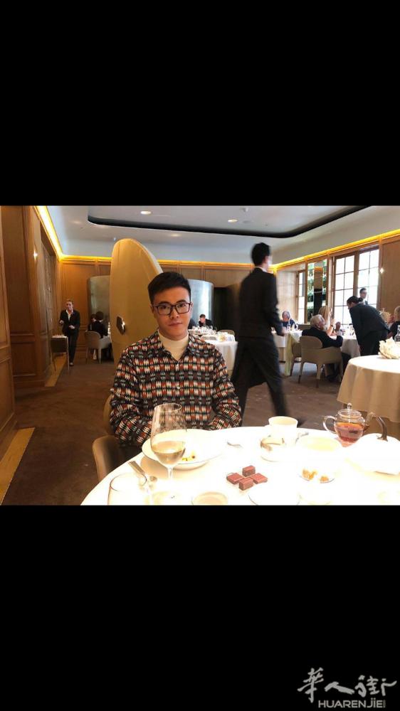 本人32岁由于工作忙父母催的急。想找个女朋友。