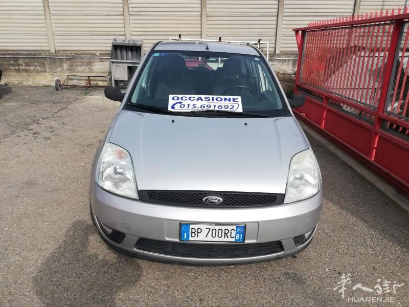 Biella汽车喷漆厂出售FORD FIESTA和RENAULT CLIO