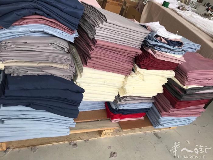 ⭕️特价清啦，特价清啦⭕️ 床单/床罩  买就送同色系的枕头套 10件30欧，2