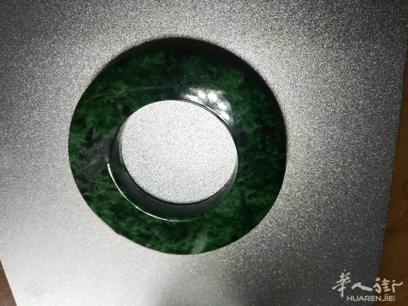 天然翡翠A货​吊坠 附有真品证书