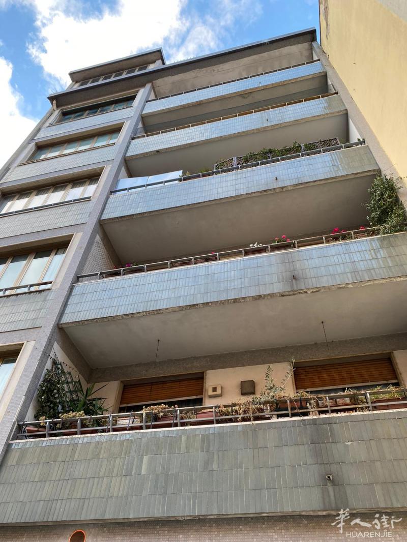 viale montegrappa 住家第六楼出售