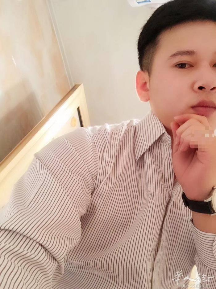 在感情里不需要刻意迎合，懂得趣味的人会互相配合。我是，福建，男28岁，未婚，在意