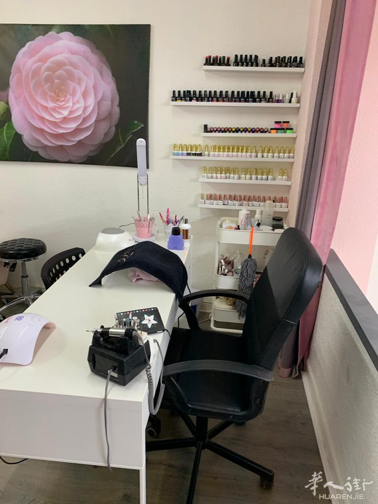 瓦伦市内美甲美睫理发店转让，客源稳定