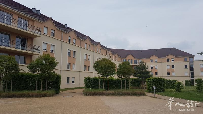 近索邦 巴黎政治学院 18平 480欧 水电网暖全包还包每月两次打扫