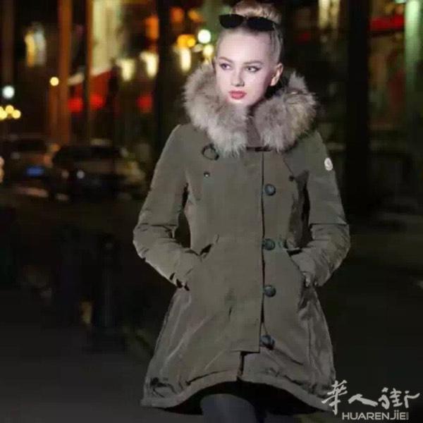 本人想找一家无水分8000税口以上的理发店，米兰市内