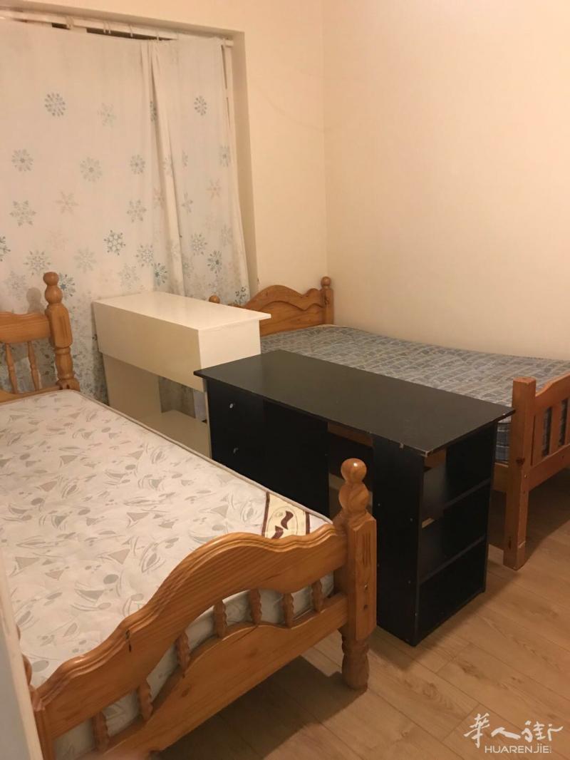 leyton 东三区双人房 新装修