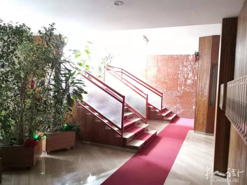 MONZA近米兰两室一厅自住房出售 交通便利 M5地铁规划沿线 近Esselunga学校公园环境好
