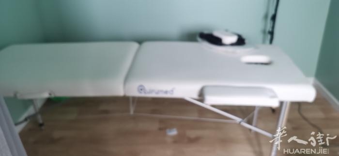 全新理疗床，就拆开了一下，发现尺寸不对186*60有需要的朋友请电话联系0781