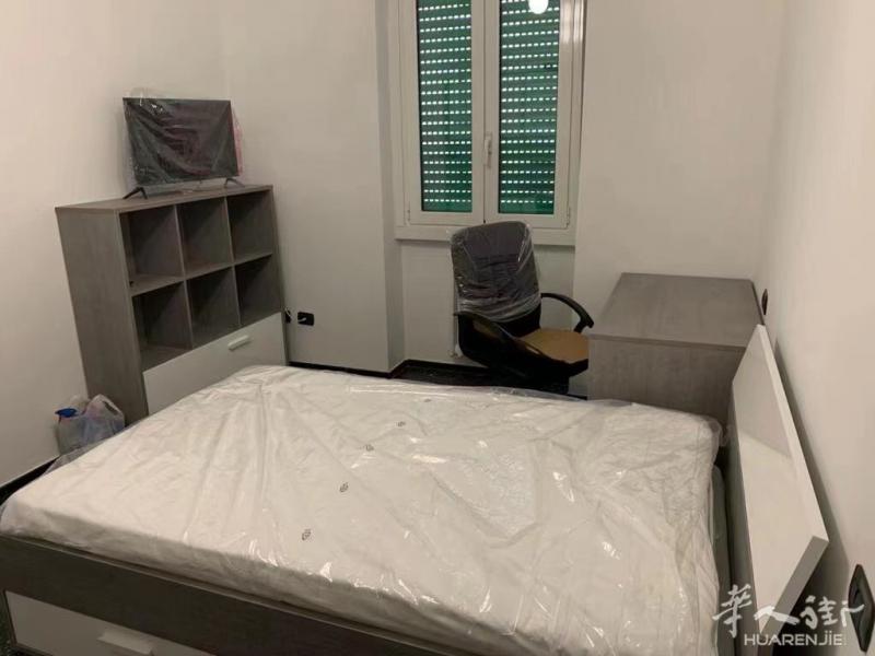【Affori centro地铁口两室一厅】地铁口步行3分钟,地址,Via Pellegrino Rossi 51,1200正规合同押二付一,