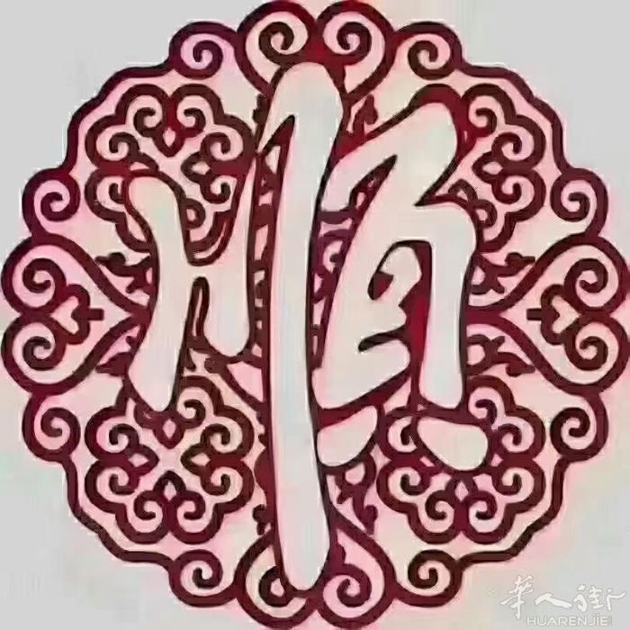 strozzi邮局附近工厂转让，机器6组半，工厂200平方。住家三房一厅，两厕带