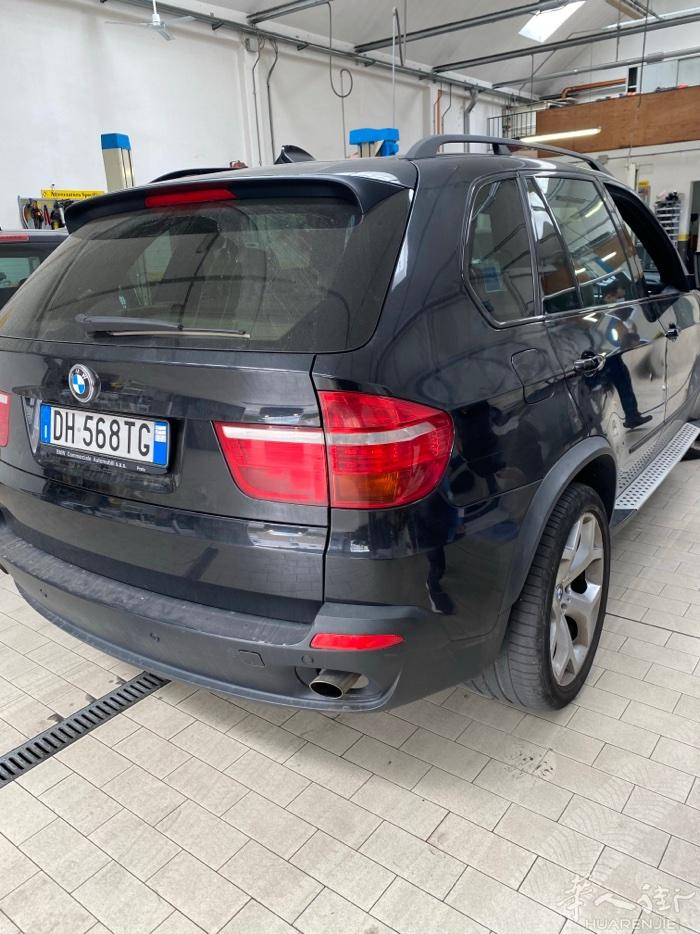 出租车-》帮忙搭铺拿货送货，还有市内外长短途，代买东西跑腿接送。随叫随到。普拉托