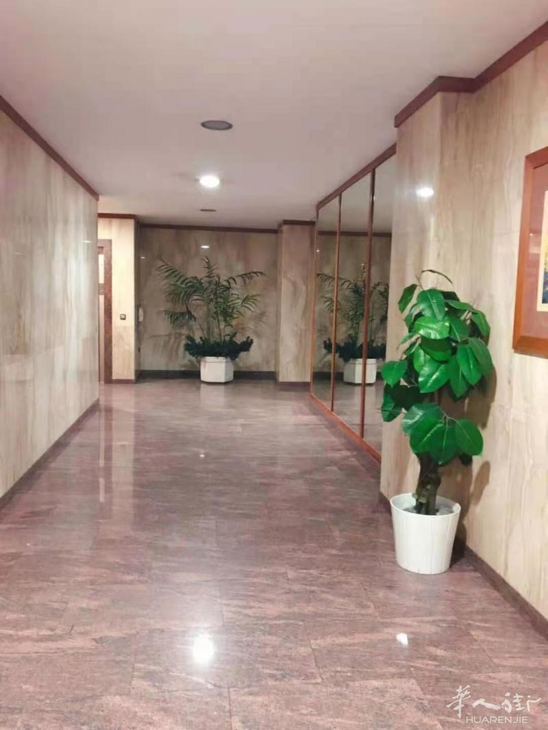 ，Les corts 舒适4室2卫