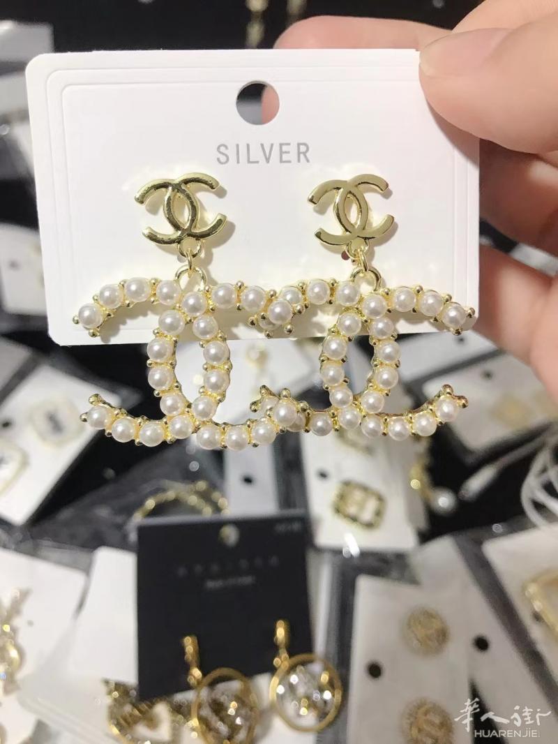精美S925银针耳环，钛钢项链