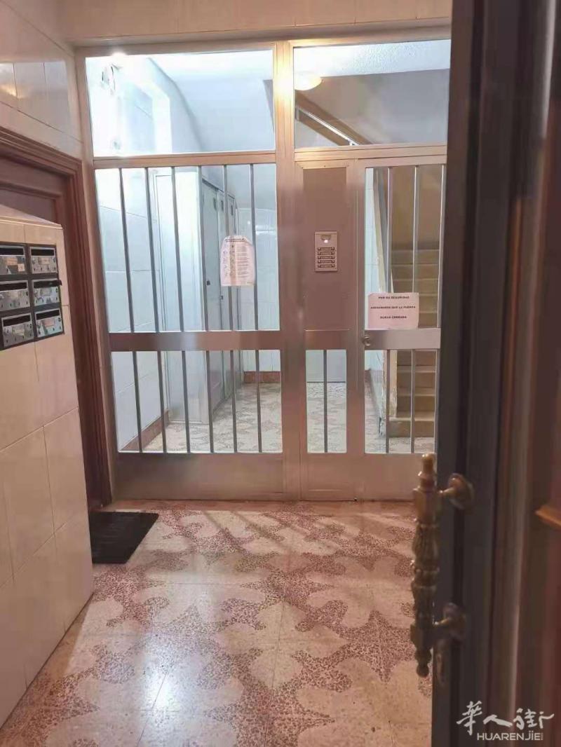 6号线Usera3室1厅1卫整租750