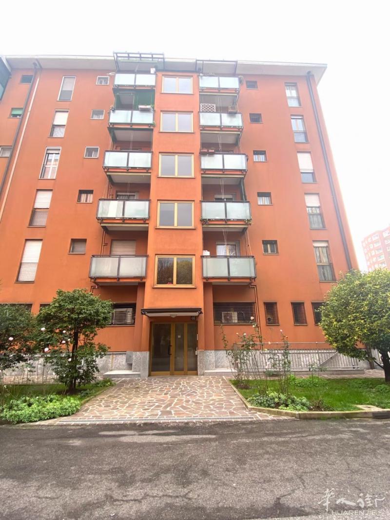 红线bonola旁走路6分钟，三室一厅，带地下室，7月初至8月底可短租