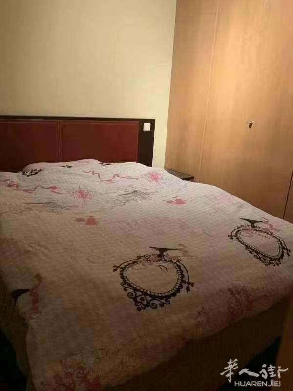 马德里地铁estrecho北部单身公寓