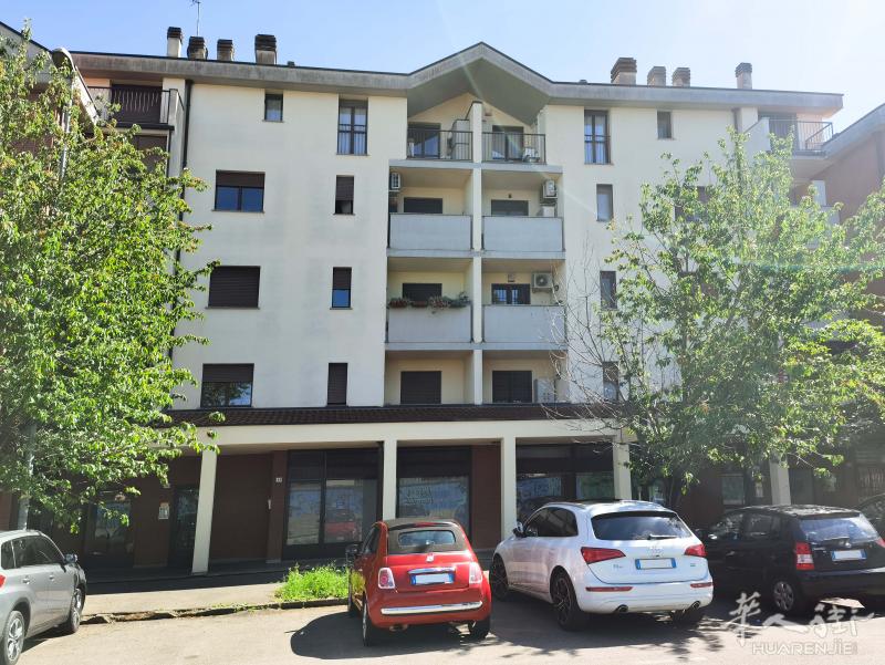 米兰Novate Milanese 办公室店铺出售