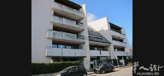 Lissone，老外13万,私人出售一室一厅，附带小花园，车库，地下室，monz