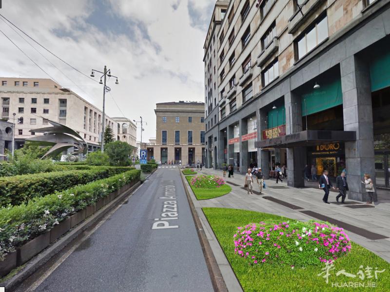 米兰市中心Duomo广场附近餐饮店转让