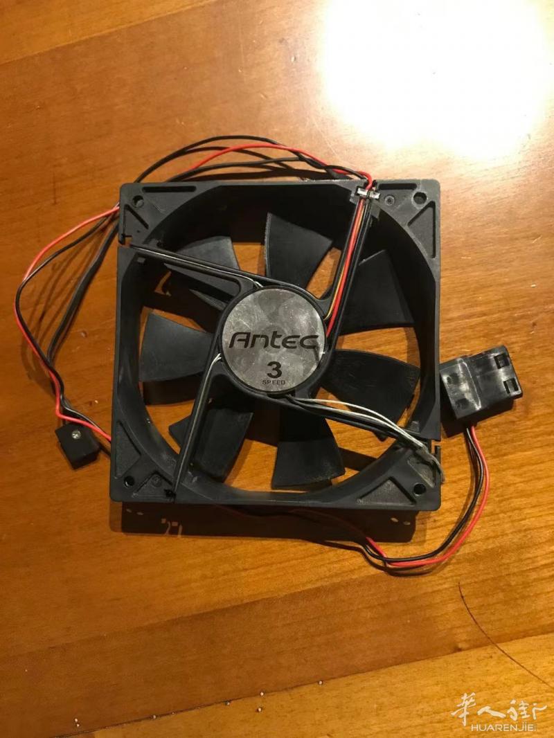 Antec 3速风扇